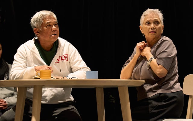 Rody Vera as older Noah reads to Celeste Legaspi's older Allie in the hopes of jogging her memory so that she will come back to him